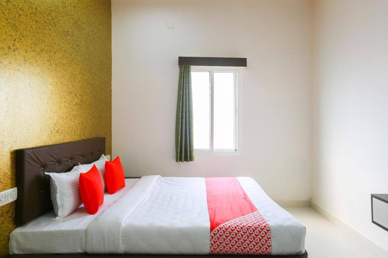 Hôtel Oyo 49376 Priyanka Residency à Kanchipuram Extérieur photo